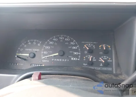 1998 GMC Sierra Sl Wideside z USA, uszkodzony, nr VIN 2GTEK19R8W1553399